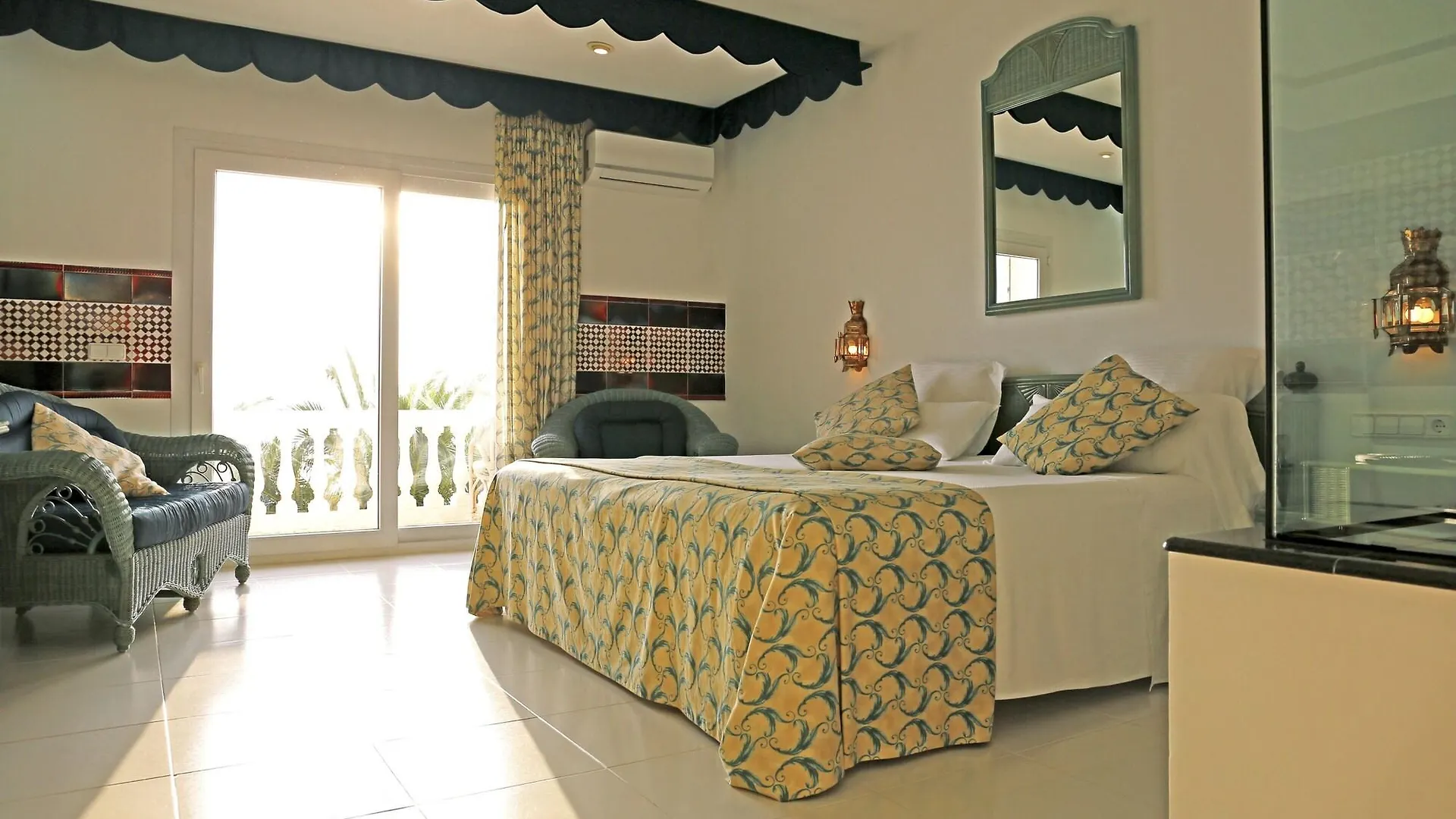 Hotel Vistabella Roses