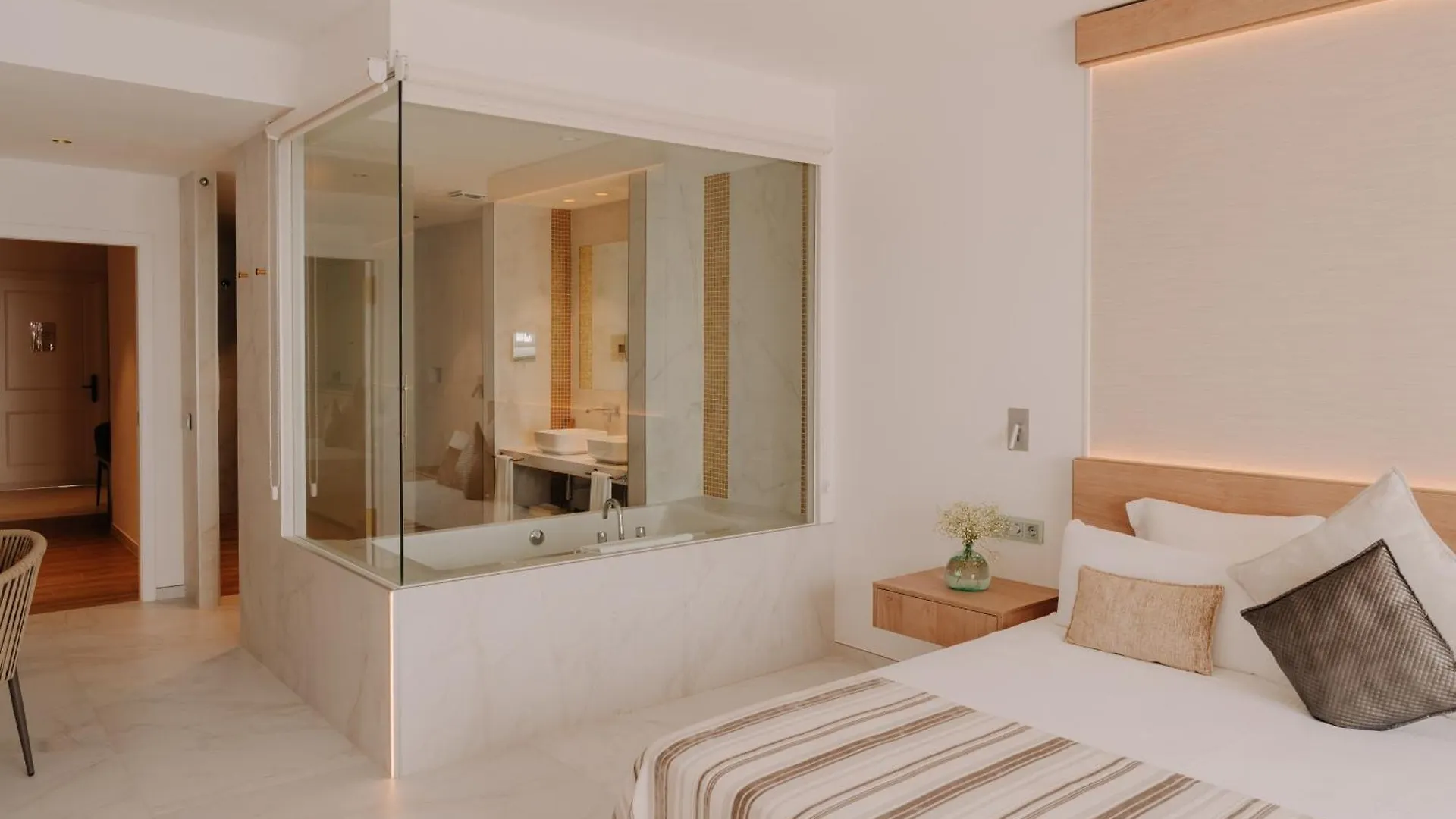 Hotel Vistabella Roses Spain