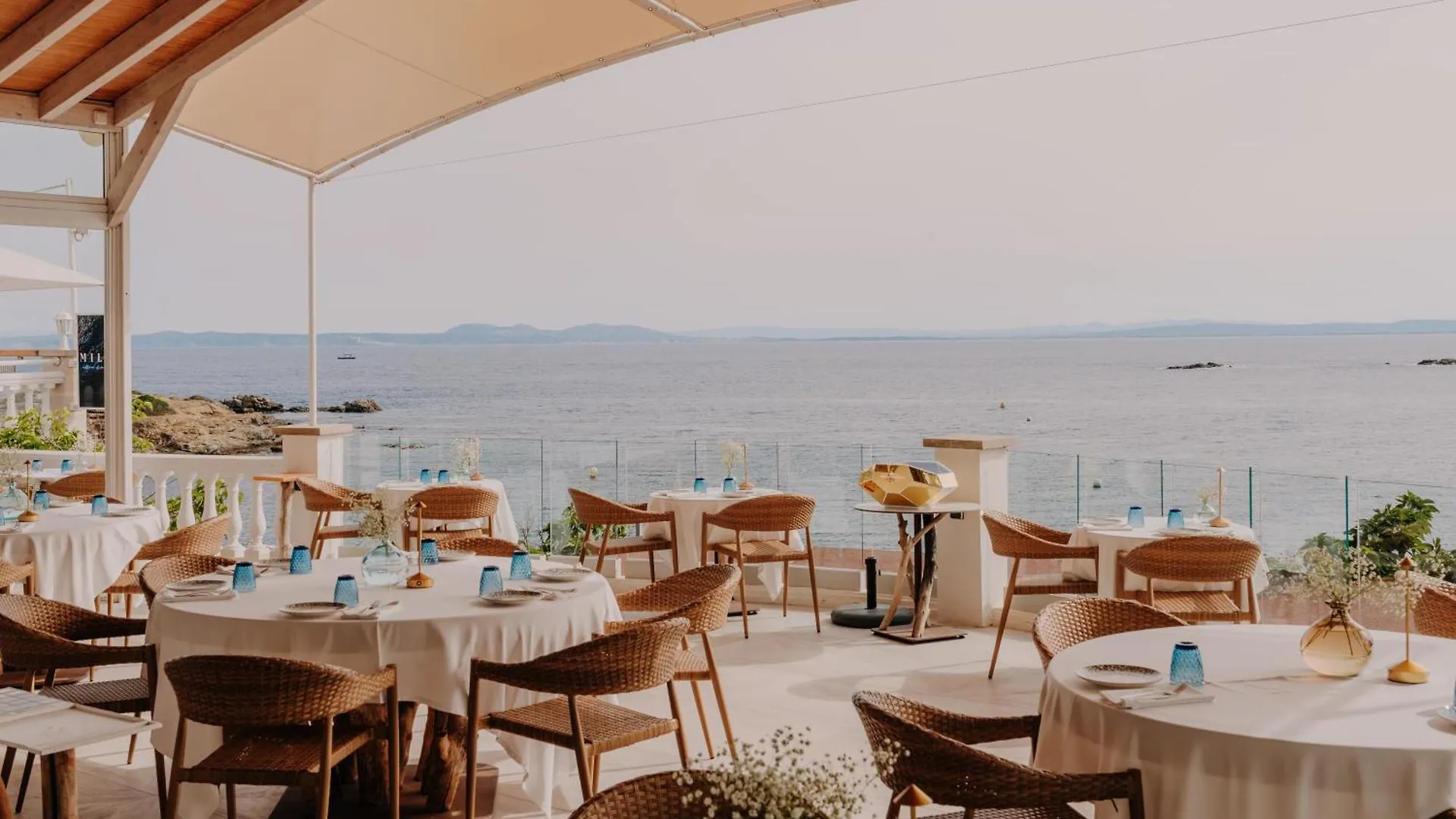 Hotel Vistabella Roses 5*,  Spain