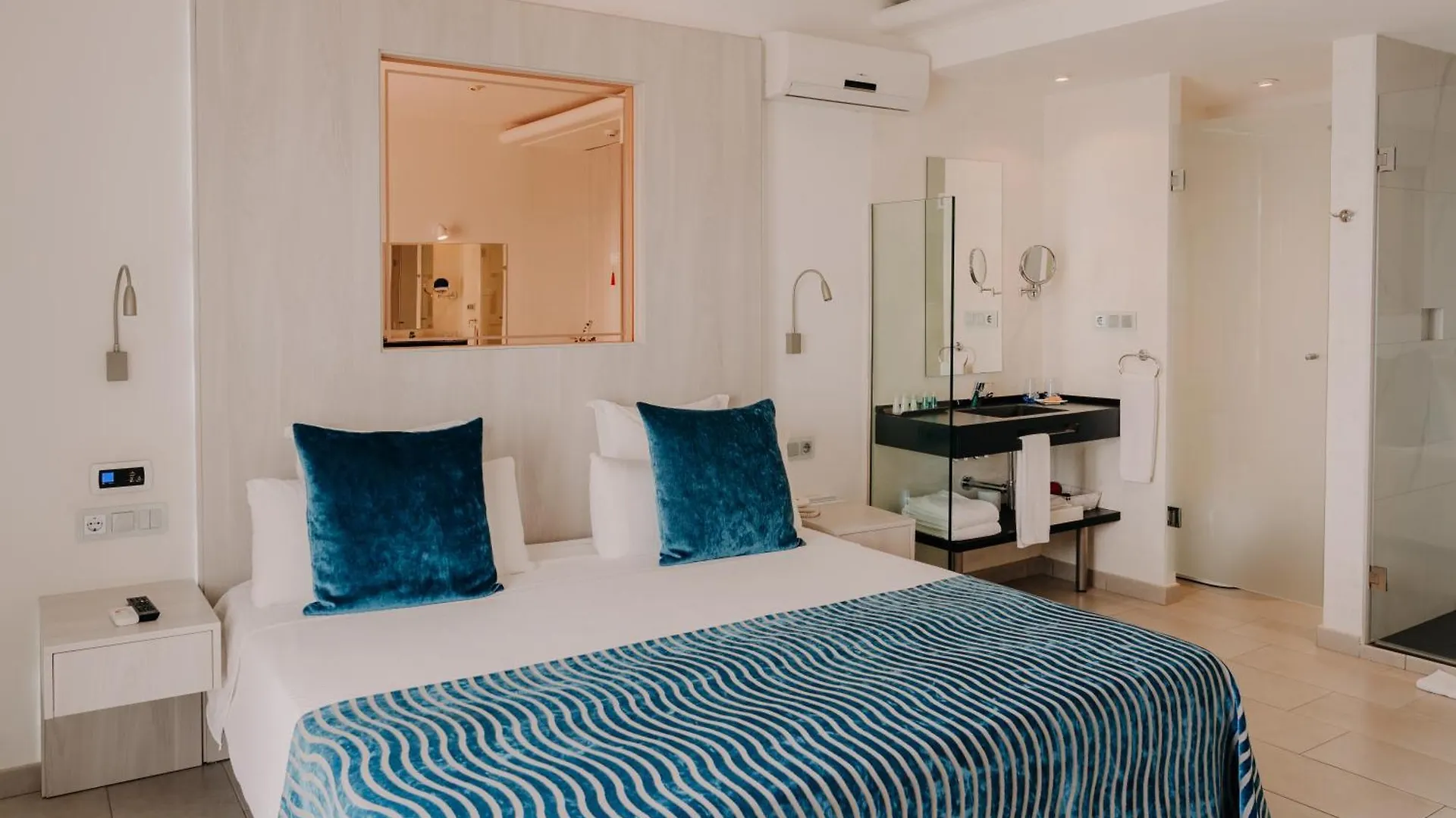 Hotel Vistabella Roses